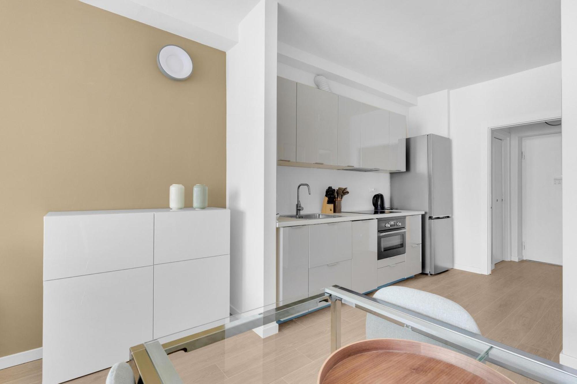 Airy With Balcony & Garage