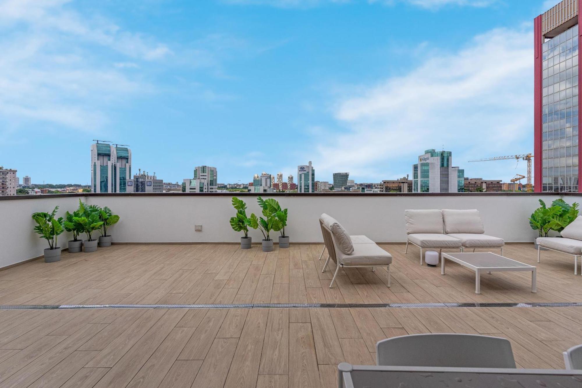 Apartment Airy With Balcony & Garage