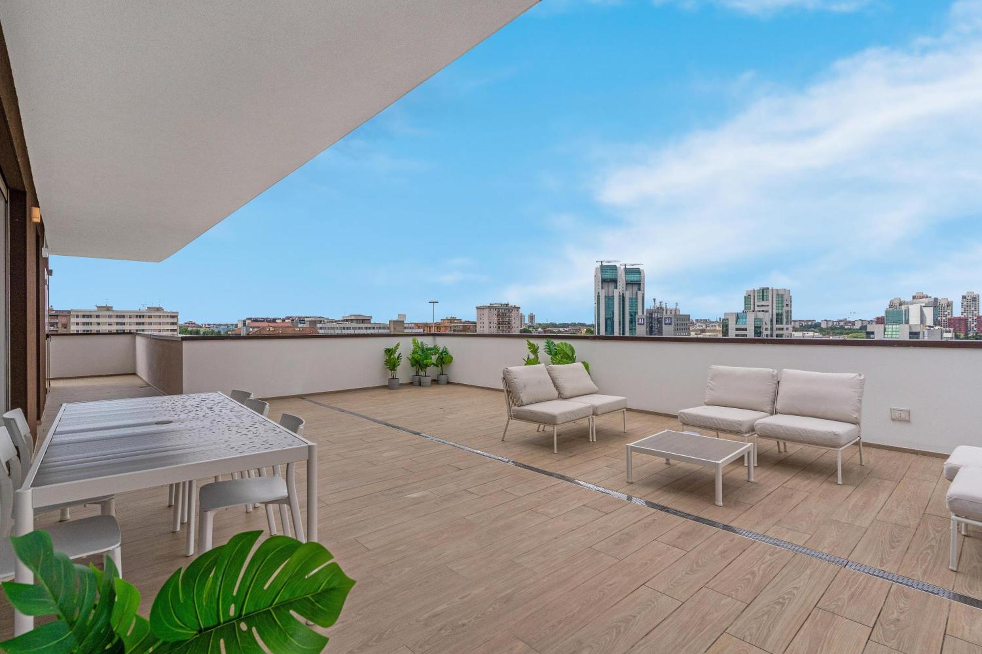 Apartment Airy With Balcony & Garage *